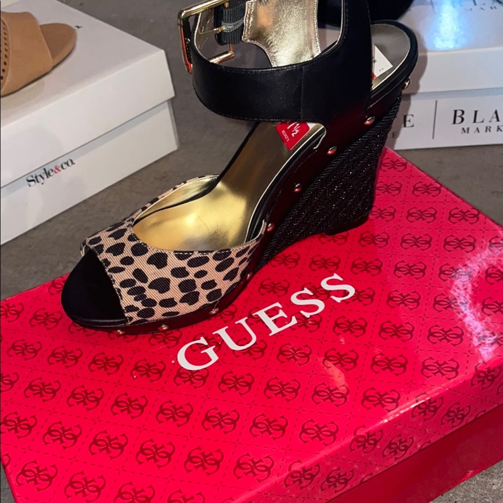 Guess wedge heels size 7.5 never been worn